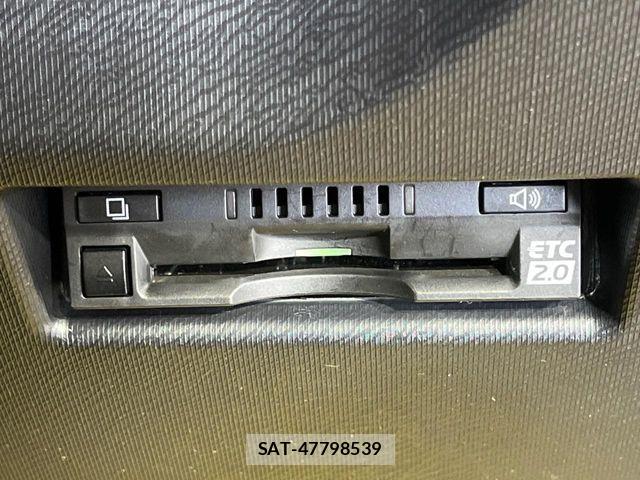 Toyota AQUA 2019-03 7213618-6