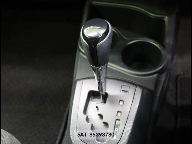 Toyota AQUA 2019-04 7213615-11