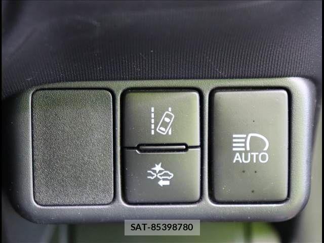 Toyota AQUA 2019-04 7213615-16