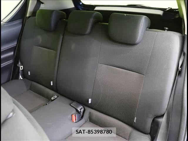 Toyota AQUA 2019-04 7213615-26