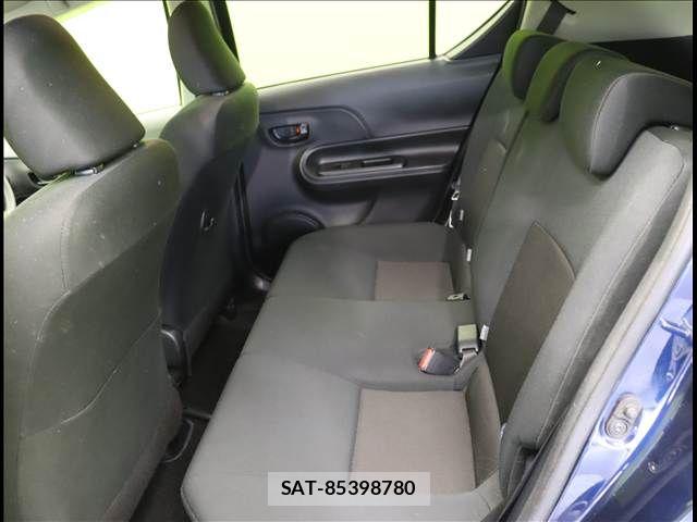Toyota AQUA 2019-04 7213615-28