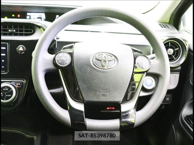 Toyota AQUA 2019-04 7213615-7