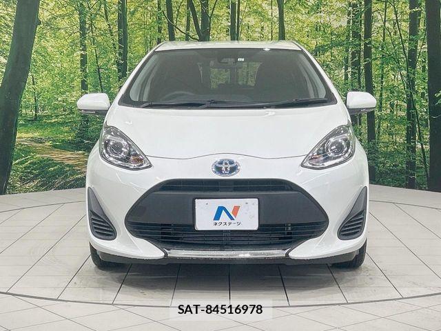 Toyota AQUA 2019-11 7214832-13