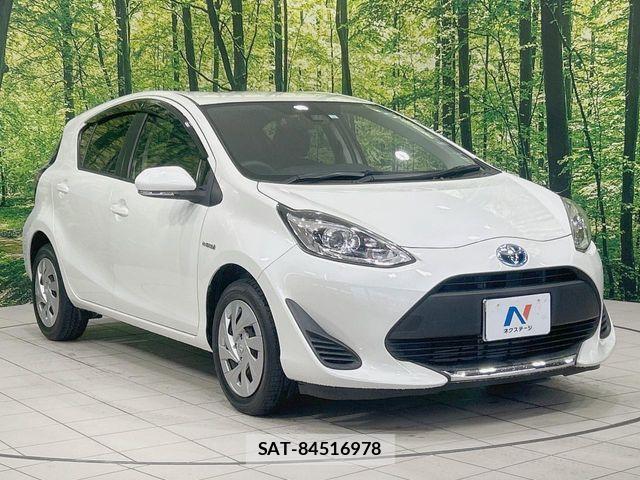Toyota AQUA 2019-11 7214832-15
