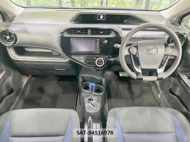 Toyota AQUA 2019-11 7214832-1