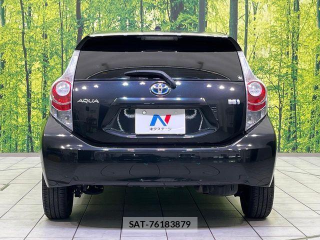 Toyota AQUA 2013-07 7214696-14