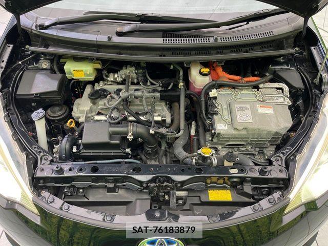 Toyota AQUA 2013-07 7214696-17