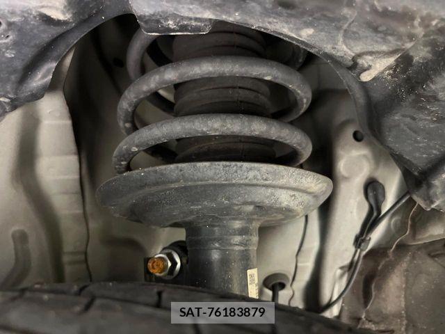 Toyota AQUA 2013-07 7214696-19