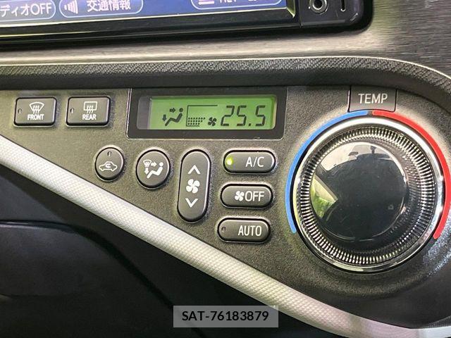 Toyota AQUA 2013-07 7214696-7