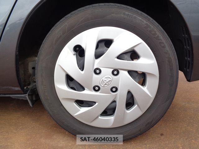 Toyota AQUA 2016-04 7214768-23
