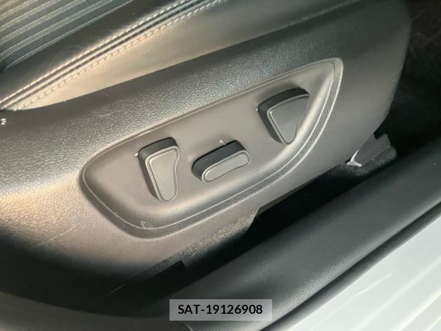 Toyota AQUA 2021-09 7214858-9