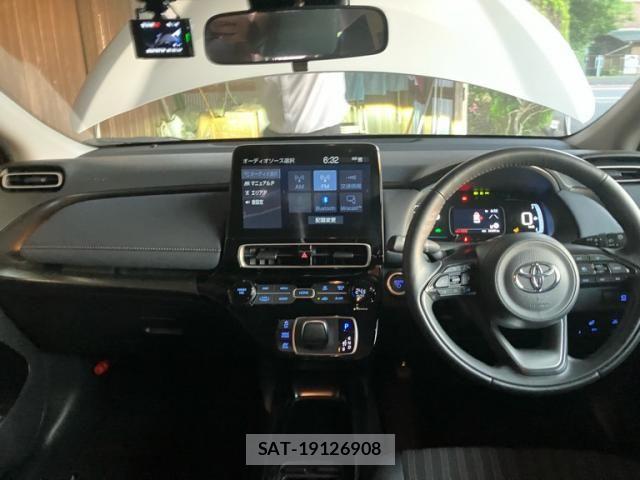 Toyota AQUA 2021-09 7214858-10