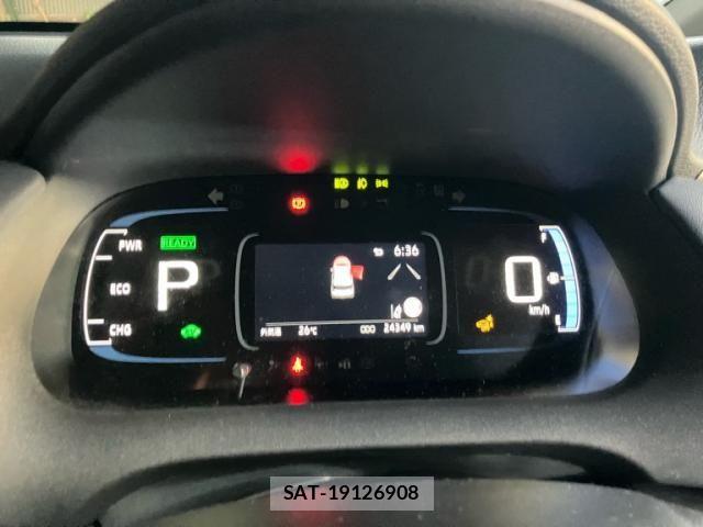 Toyota AQUA 2021-09 7214858-17