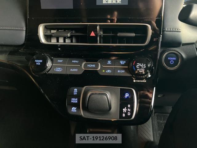 Toyota AQUA 2021-09 7214858-22