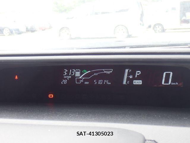 Toyota AQUA 2015-05 7214743-11