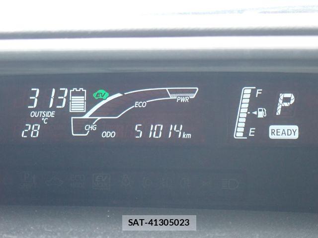 Toyota AQUA 2015-05 7214743-12