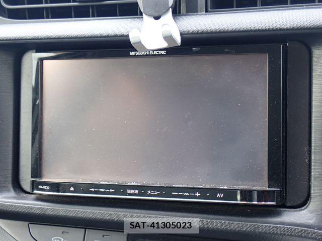 Toyota AQUA 2015-05 7214743-15