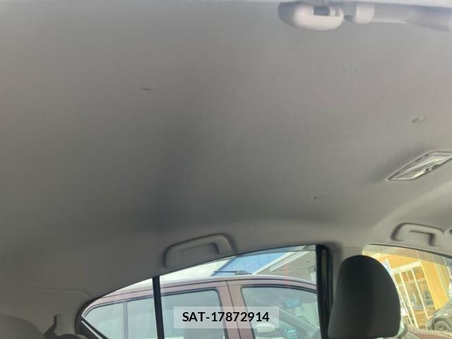 Toyota AQUA 2015-03 7214739-16