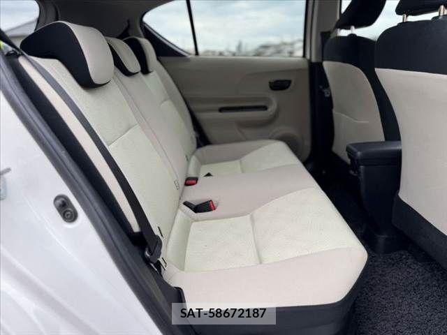 Toyota AQUA 2013-09 7214709-18