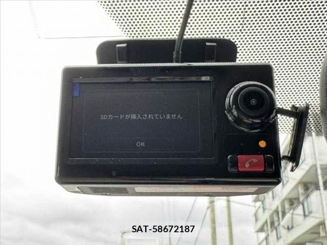 Toyota AQUA 2013-09 7214709-27
