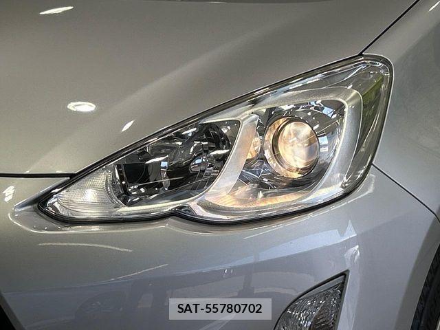 Toyota AQUA 2016-06 7214767-11