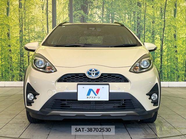Toyota AQUA 2019-06 7214822-13