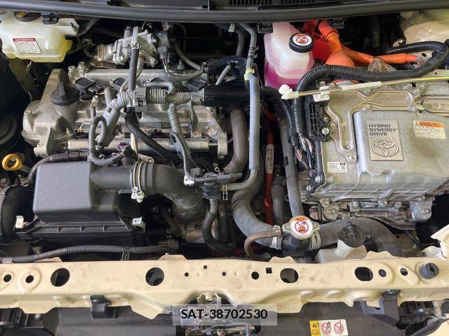 Toyota AQUA 2019-06 7214822-17