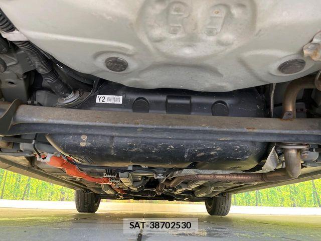 Toyota AQUA 2019-06 7214822-18