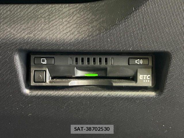 Toyota AQUA 2019-06 7214822-5
