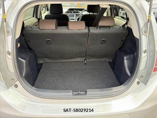 Toyota AQUA 2013-11 7214712-18