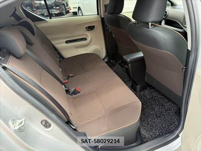 Toyota AQUA 2013-11 7214712-19