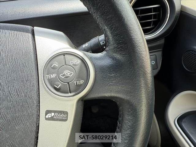 Toyota AQUA 2013-11 7214712-24