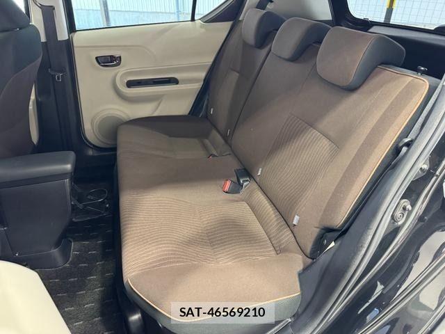 Toyota AQUA 2013-11 7214713-11