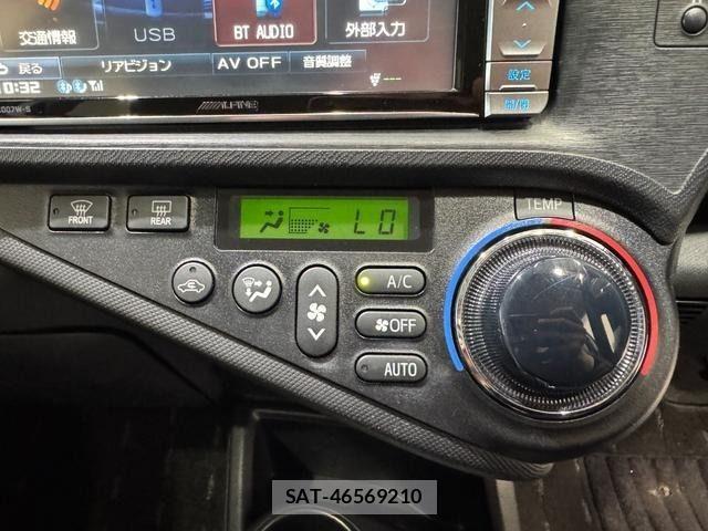 Toyota AQUA 2013-11 7214713-20