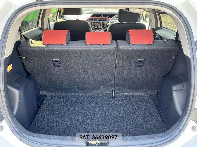 Toyota AQUA 2015-06 7214744-20