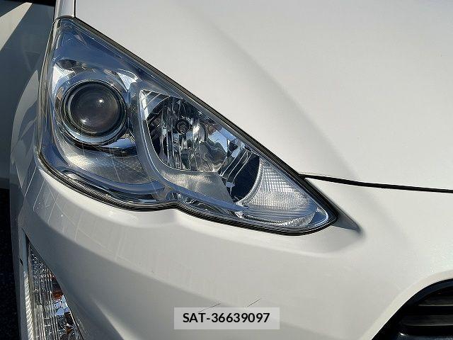Toyota AQUA 2015-06 7214744-5