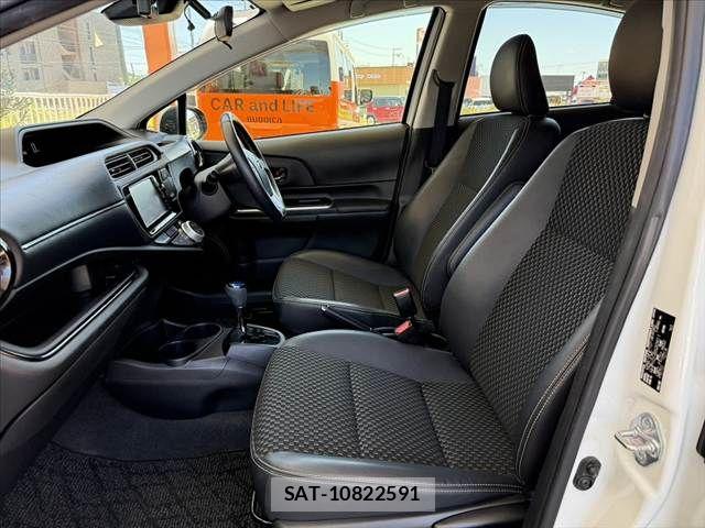 Toyota AQUA 2016-07 7214769-16