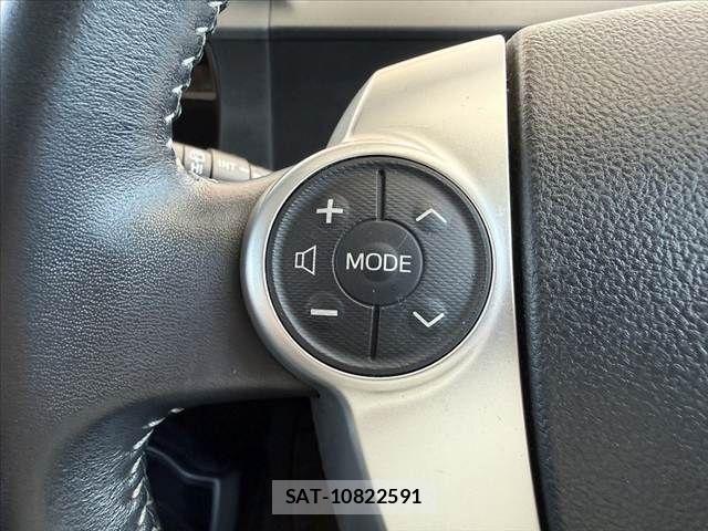 Toyota AQUA 2016-07 7214769-24