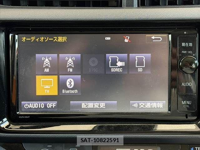 Toyota AQUA 2016-07 7214769-27