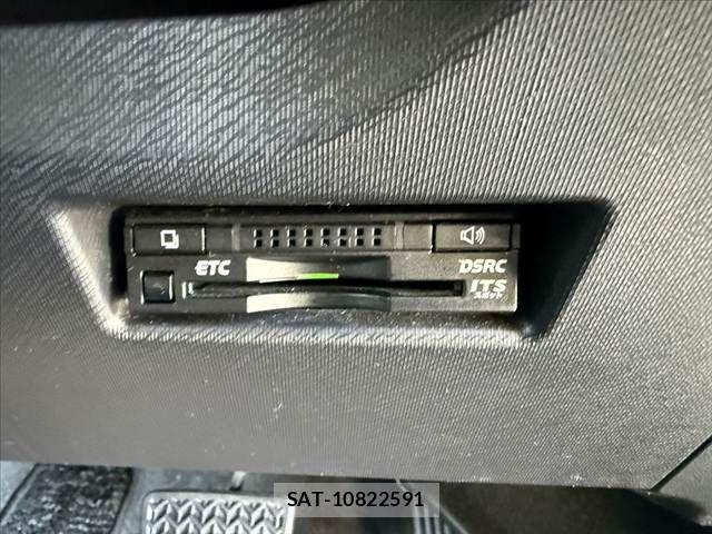 Toyota AQUA 2016-07 7214769-5
