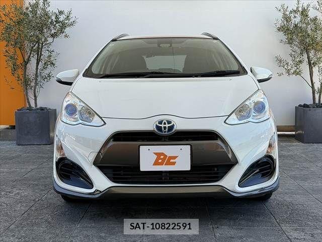 Toyota AQUA 2016-07 7214769-8