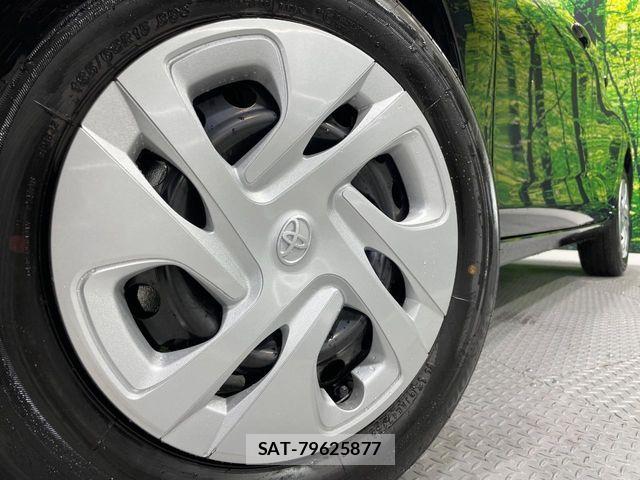 Toyota AQUA 2025-12 7214877-13