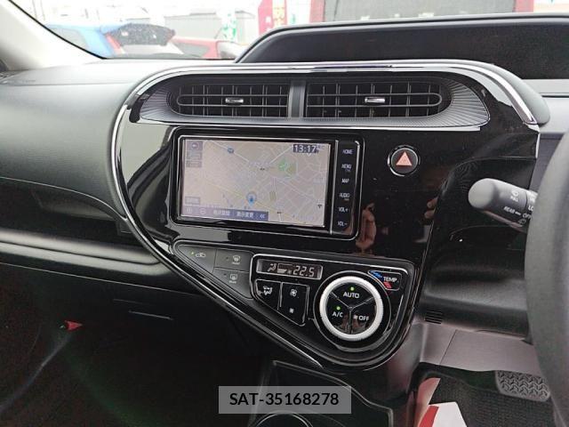 Toyota AQUA 2019-06 7214820-16