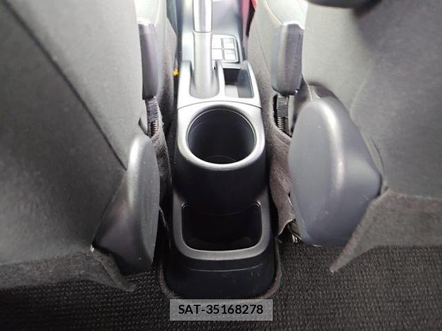 Toyota AQUA 2019-06 7214820-23