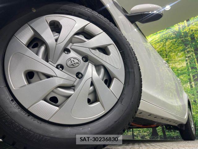 Toyota AQUA 2021-04 7214849-13