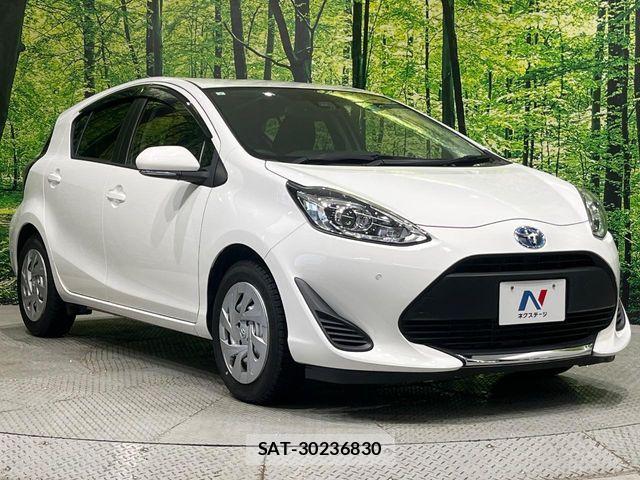 Toyota AQUA 2021-04 7214849-16