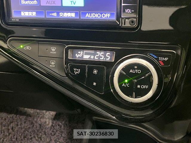 Toyota AQUA 2021-04 7214849-7