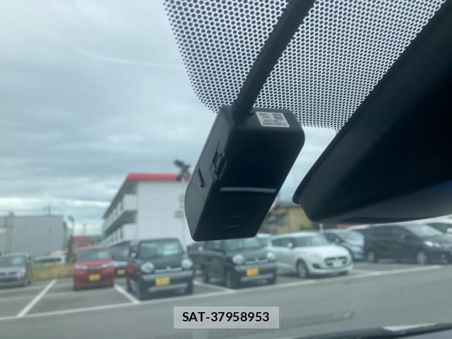 Toyota AQUA 2018-03 7214804-18