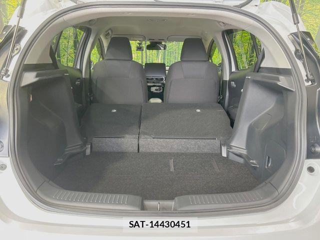Toyota AQUA 2021-09 7214860-9