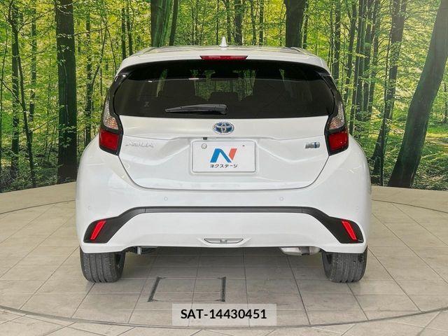 Toyota AQUA 2021-09 7214860-14